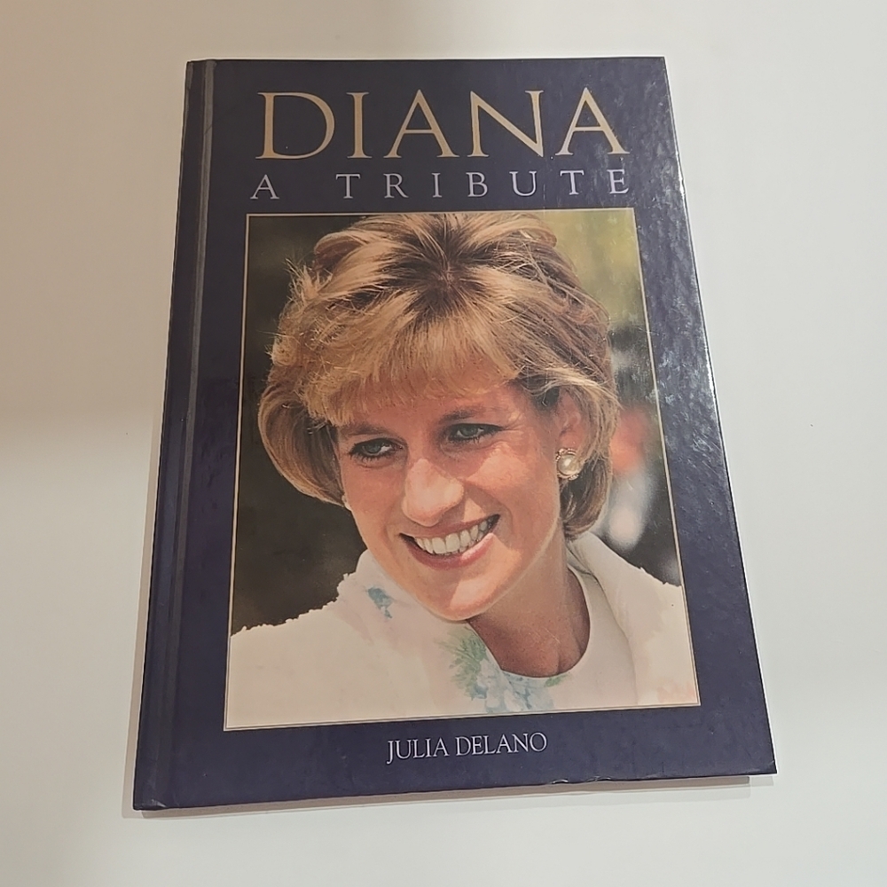 Diana: A Tribute Book - Picture 2 of 7